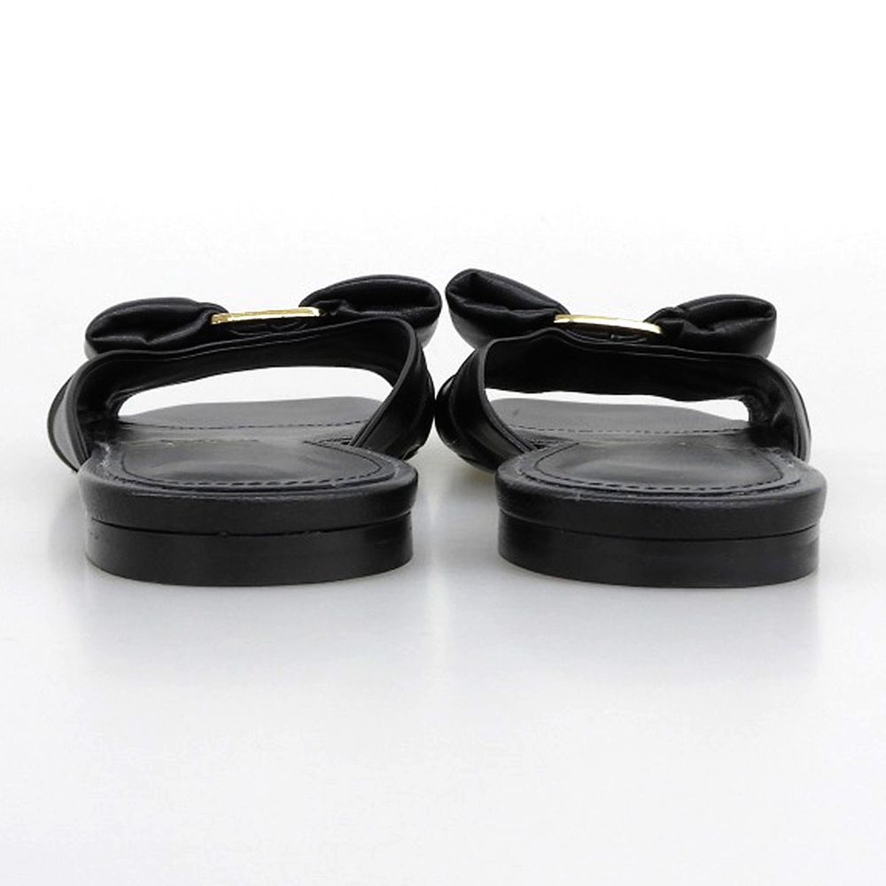 Salvatore Ferragamo サルヴァトーレフェラガモ ヴァラ リボントゥ