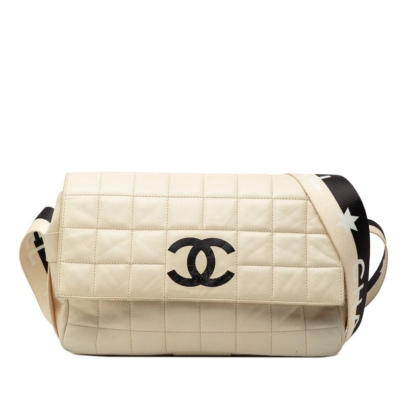CHANEL チョコバー チェーンショルダーバッグ 黒⁄白 A16524 Patent 