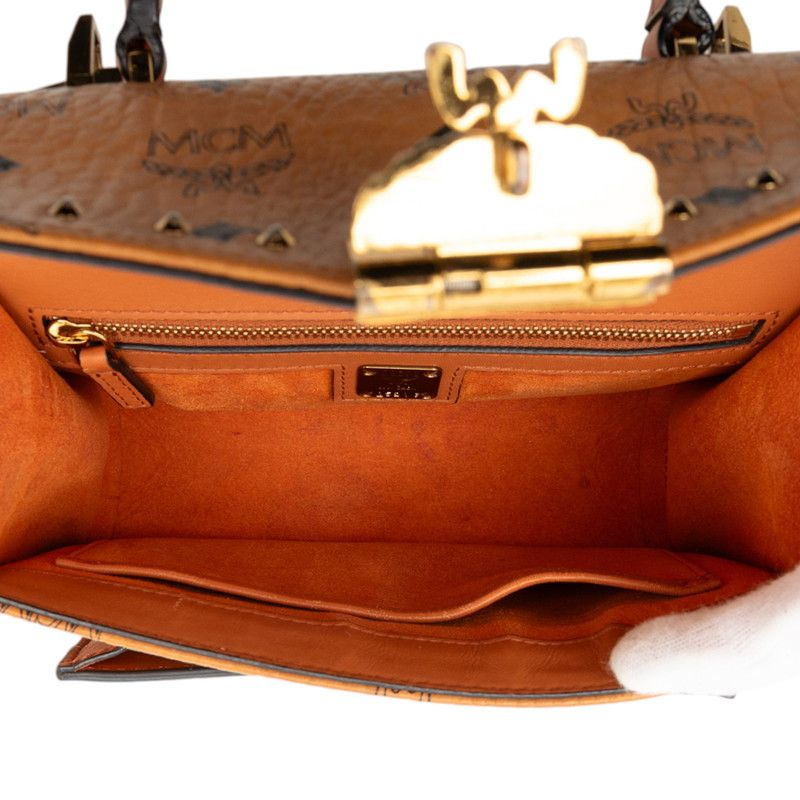 エム シー エム ヴィセトス モノグラム スタッズ ハンドバッグ