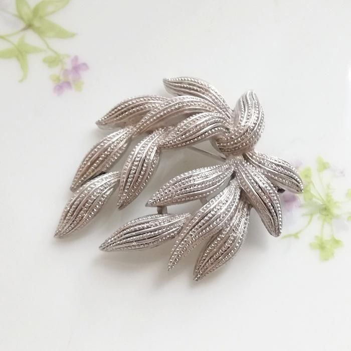 ヴィンテージ Trifari トリファリ シルバートーン ボタニカル リーフ