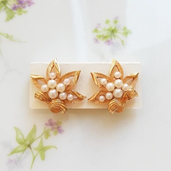 ヴィンテージ Trifari トリファリ ゴールドトーン フェイクパール