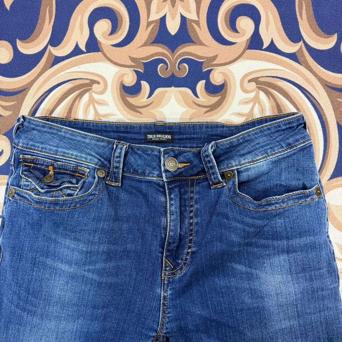 32)トゥルーレリジョン TRUE RELIGION デニムパンツ - メルカリ