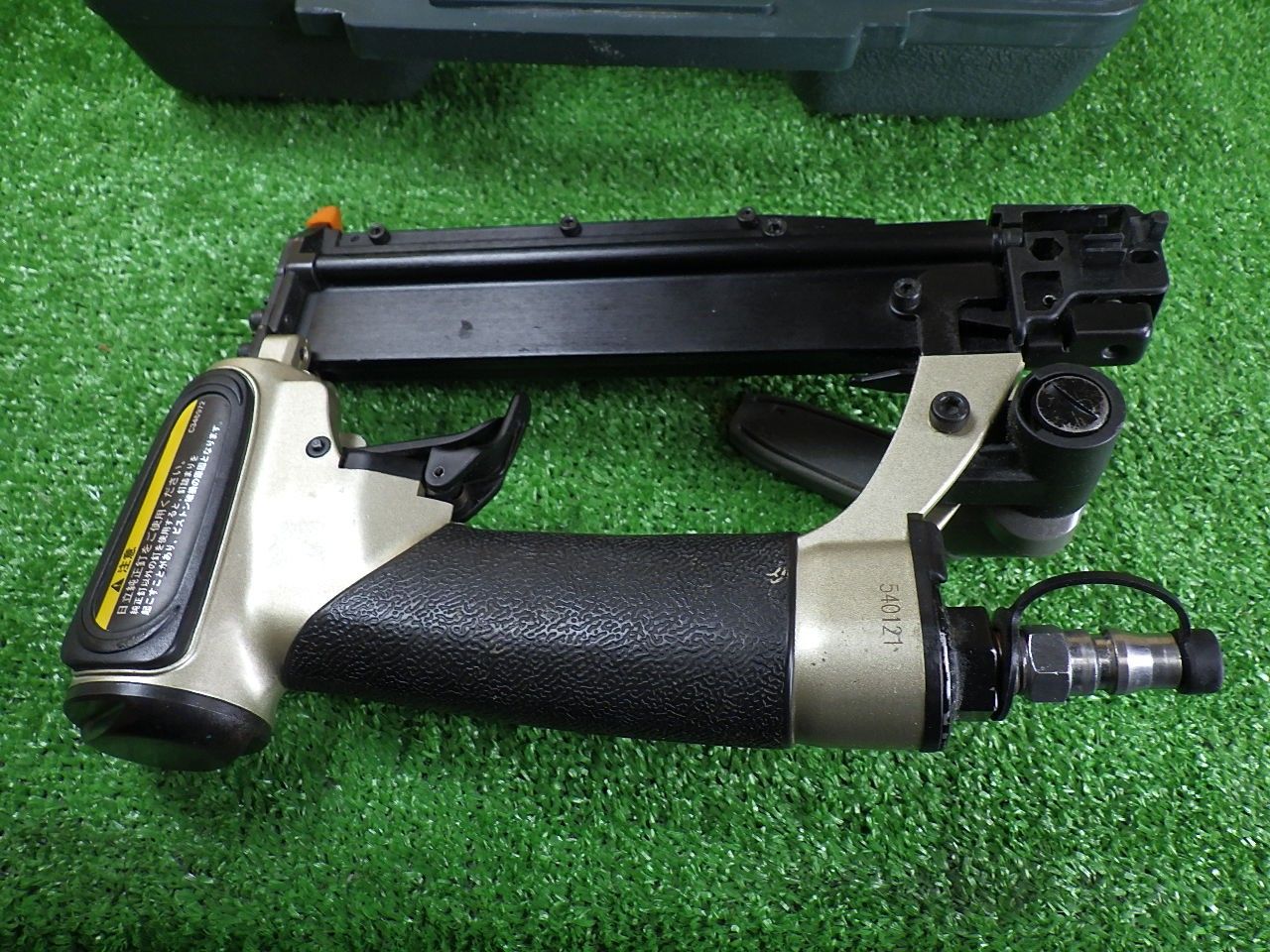 ボードの仮止めに 品