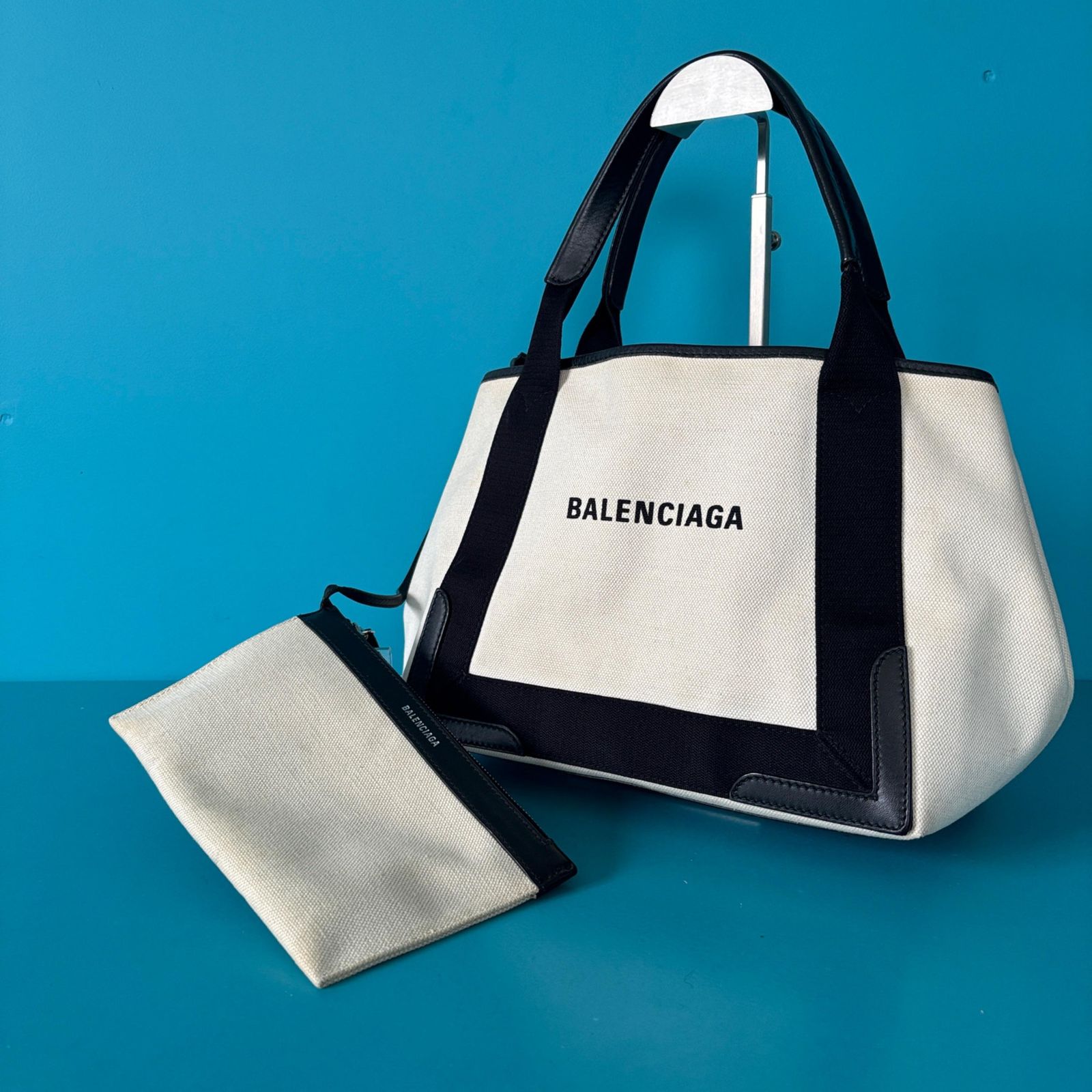 m*i様 バレンシアガ　ネイビーカバスS レザー BALENCIAGA（バレンシアガ） トートバッグ NAVY CABAS NEW M ネイビー