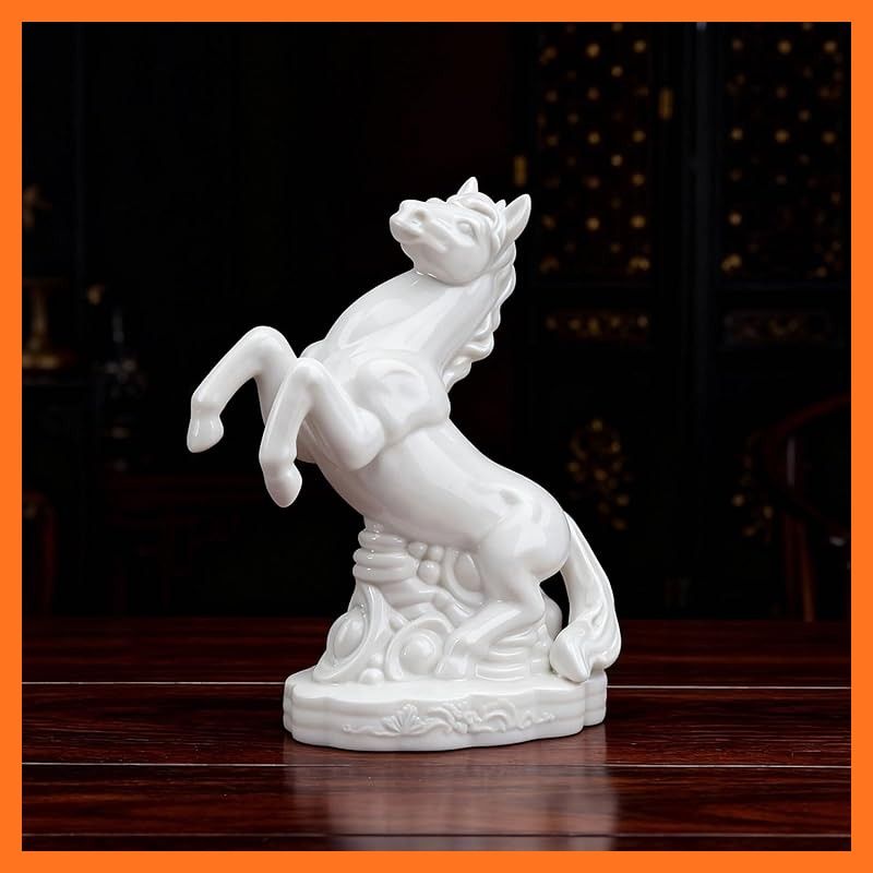 【新品未使用】繁栄招福置物 馬置物 開運 風水 縁起物 陶器 立ち馬 とこなめ焼 新品】 馬 置物 開運 招福 午 開運 招福 2026年 干支 白馬 神馬 運気