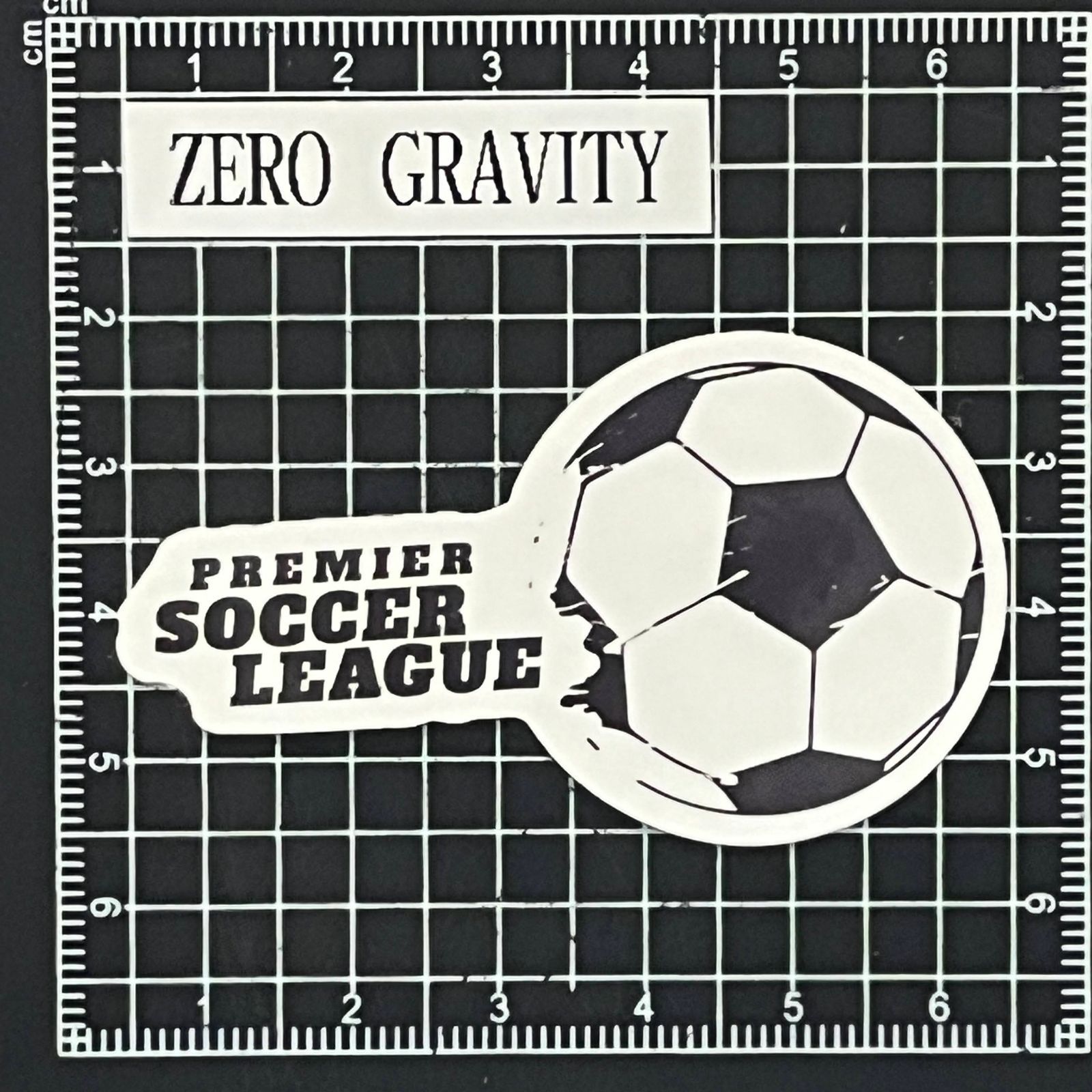 I833 サッカー・フットサル防水ステッカー ZEROGRAVITY - メルカリ