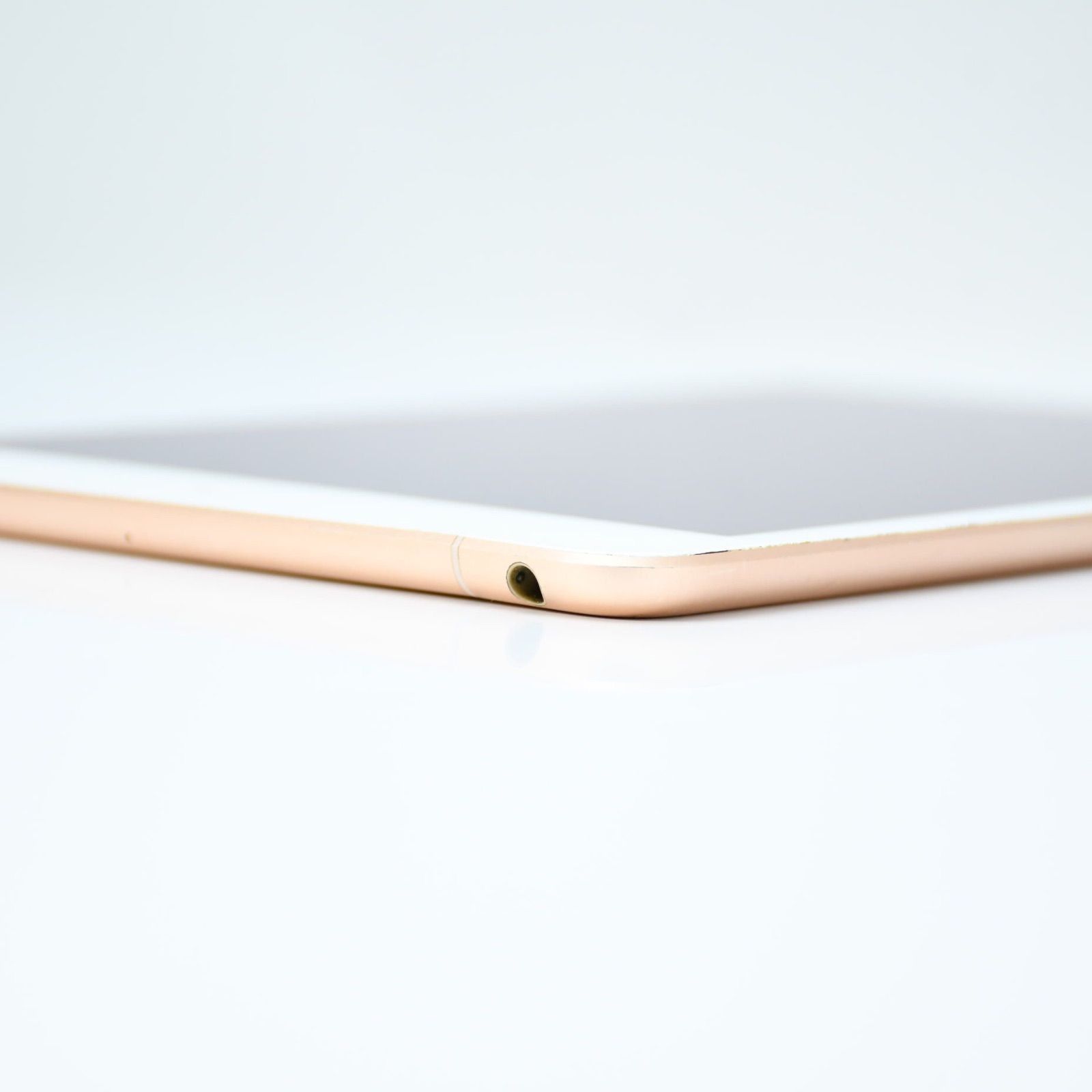 美品】SIMフリーiPad mini 5 Wi-Fi + Cellular 256GB ゴールド iPad 
