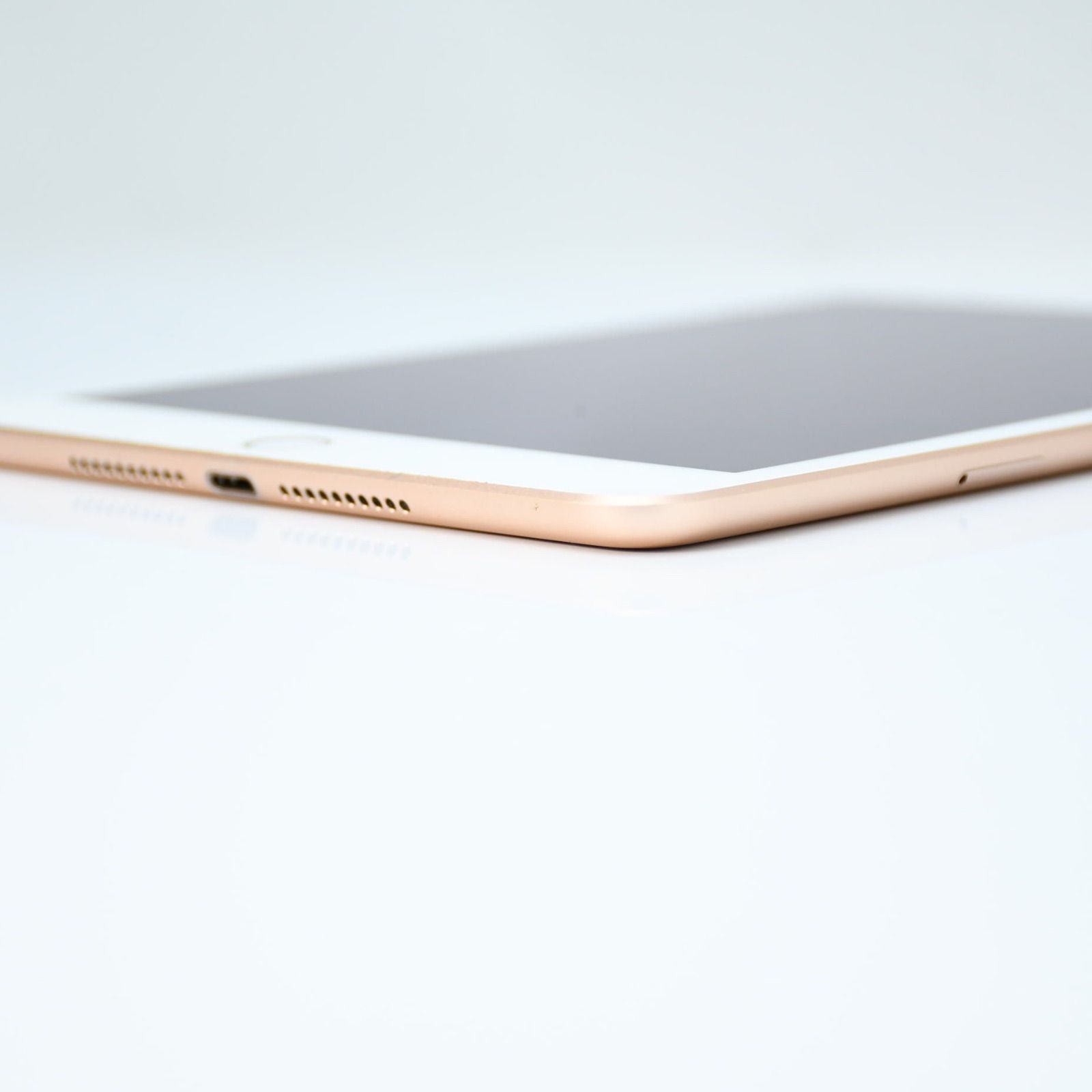 美品】SIMフリーiPad mini 5 Wi-Fi + Cellular 256GB ゴールド iPad 