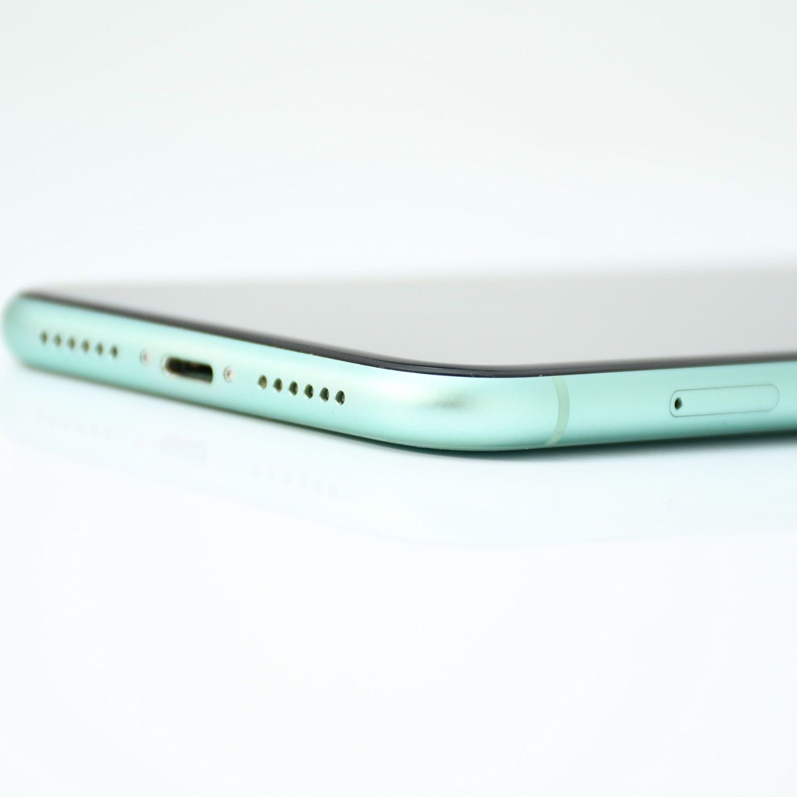 美品＊純正バッテリー80％】SIMフリー iPhone11 128GB グリーン - メルカリ