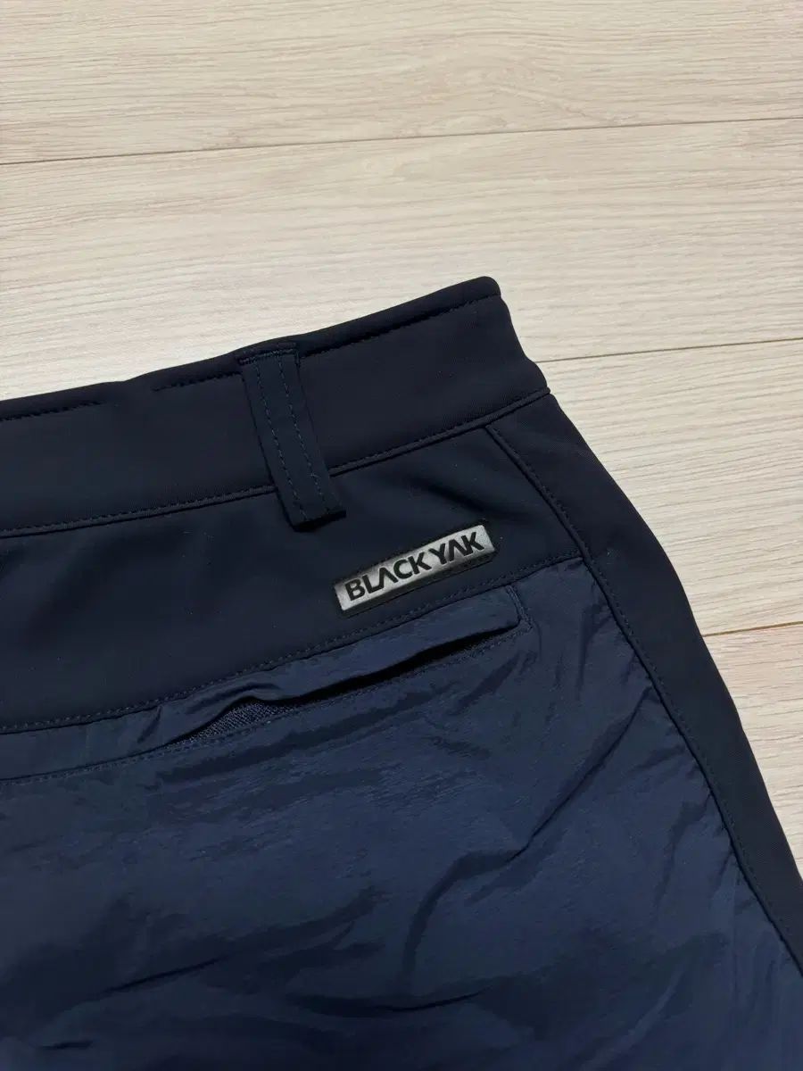  BLACK YAK ブラックヤク チューブブライトダウンパンツ その他 アウター