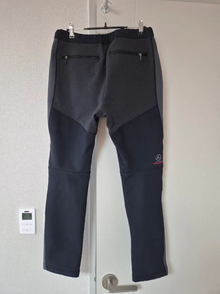 コーロンスポーツ ゴアテックス ロング ズボン