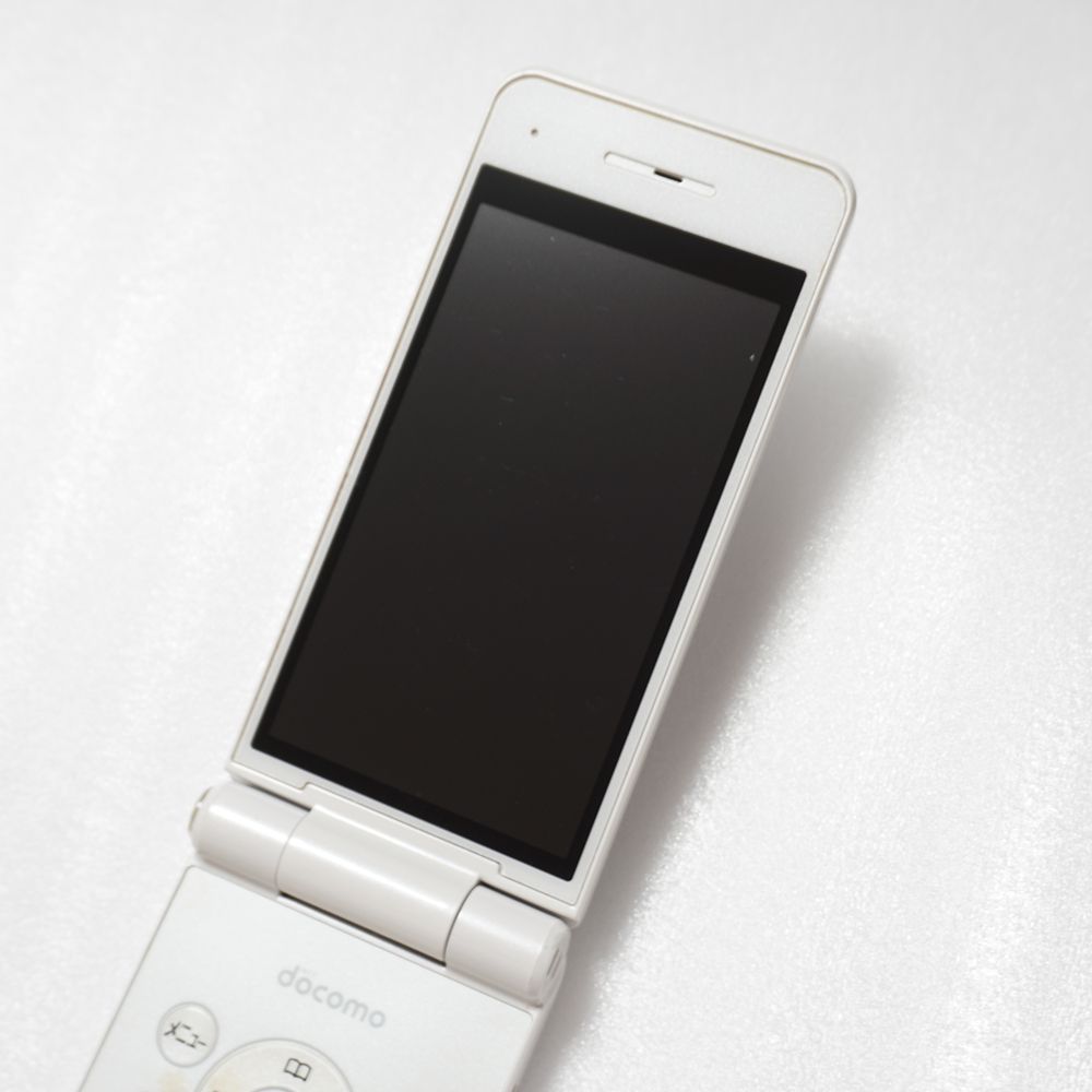 docomo P-smartケータイ P-01J ホワイト 【SIMロック解除済】 【送料