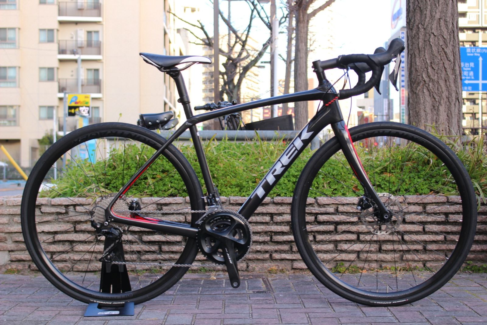 Trek domane SL5 52 リムモデル　2019年 Trek domane SL5 52 リムモデル 2019年 Trek domane SL5 52 リムモデル