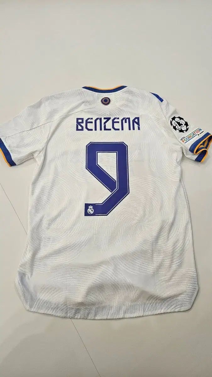 21-22 レアル マドリード ホーム 支給品 ベンゼマ - メルカリ