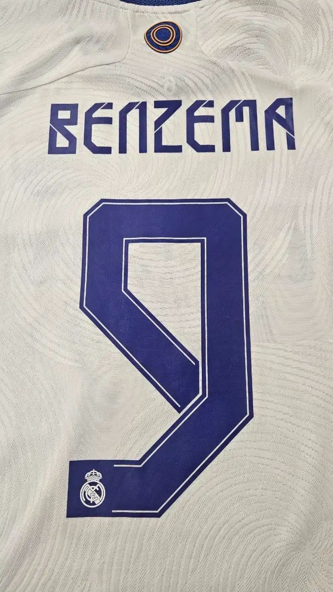 21-22 レアル マドリード ホーム 支給品 ベンゼマ - メルカリ