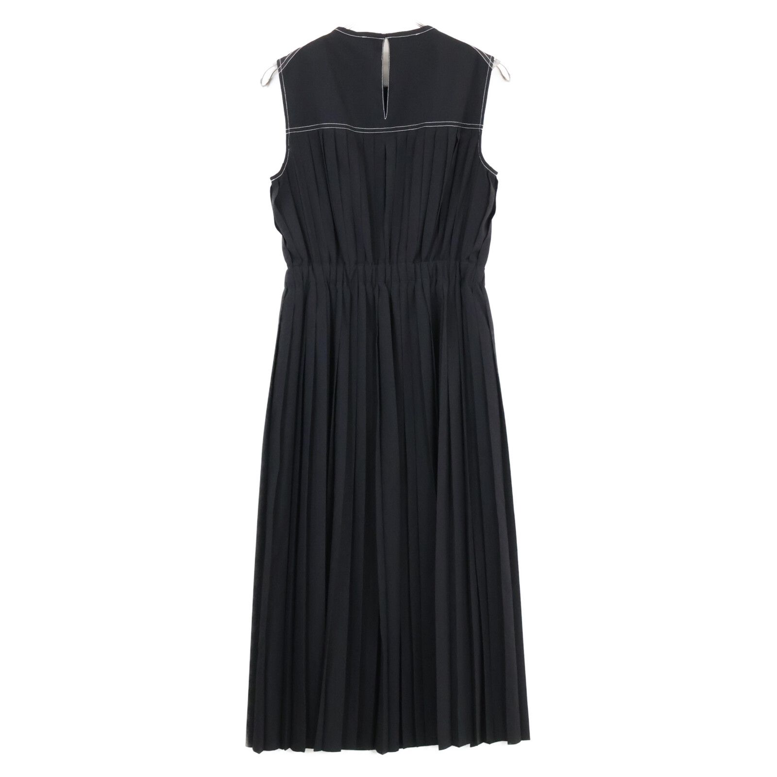 MONCLER モンクレール 23年製 ﾌﾞﾗｯｸ DRESS ﾉｰｽﾘｰﾌﾞ ﾜﾝﾋﾟｰｽ 38 - メルカリ