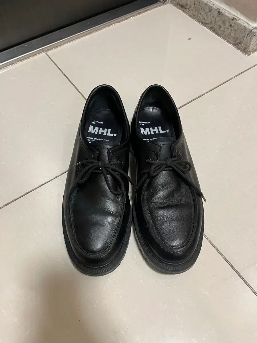 mhl solovair モカシンシューズ - メルカリ