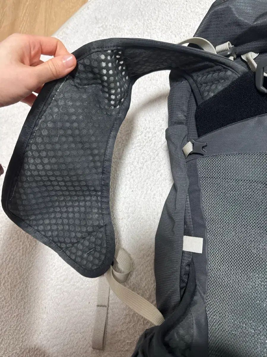  オスプレイ TEMPEST テンペスト ベロシティ 20 L レディース 登山リュック その他 アウトドアウェア小物