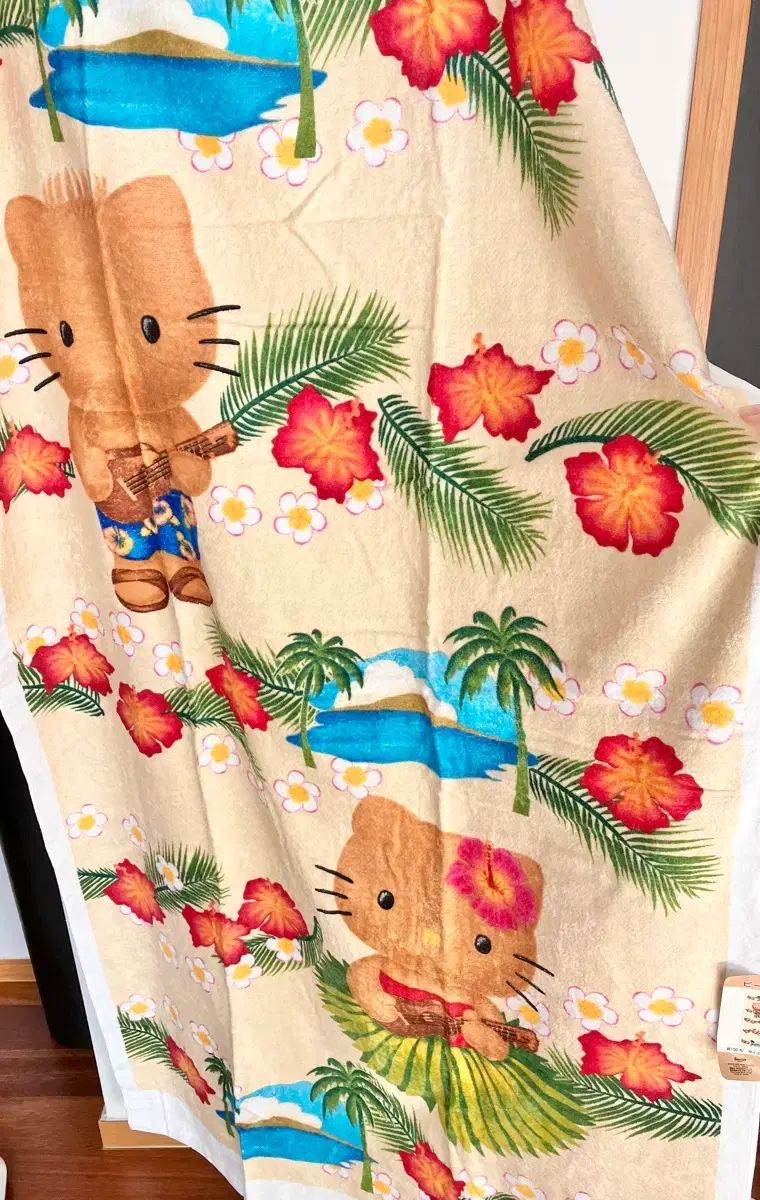 レトロ キティ 日焼けキティ タオル ハワイ ダニエル - メルカリ