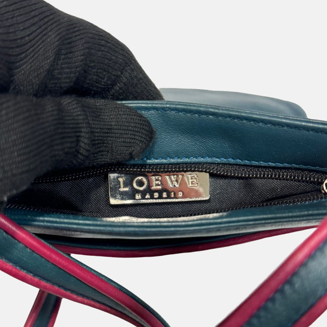 超美品！LOEWE ロエベ ロゴ型押し レザー クロスボディ ショルダー 
