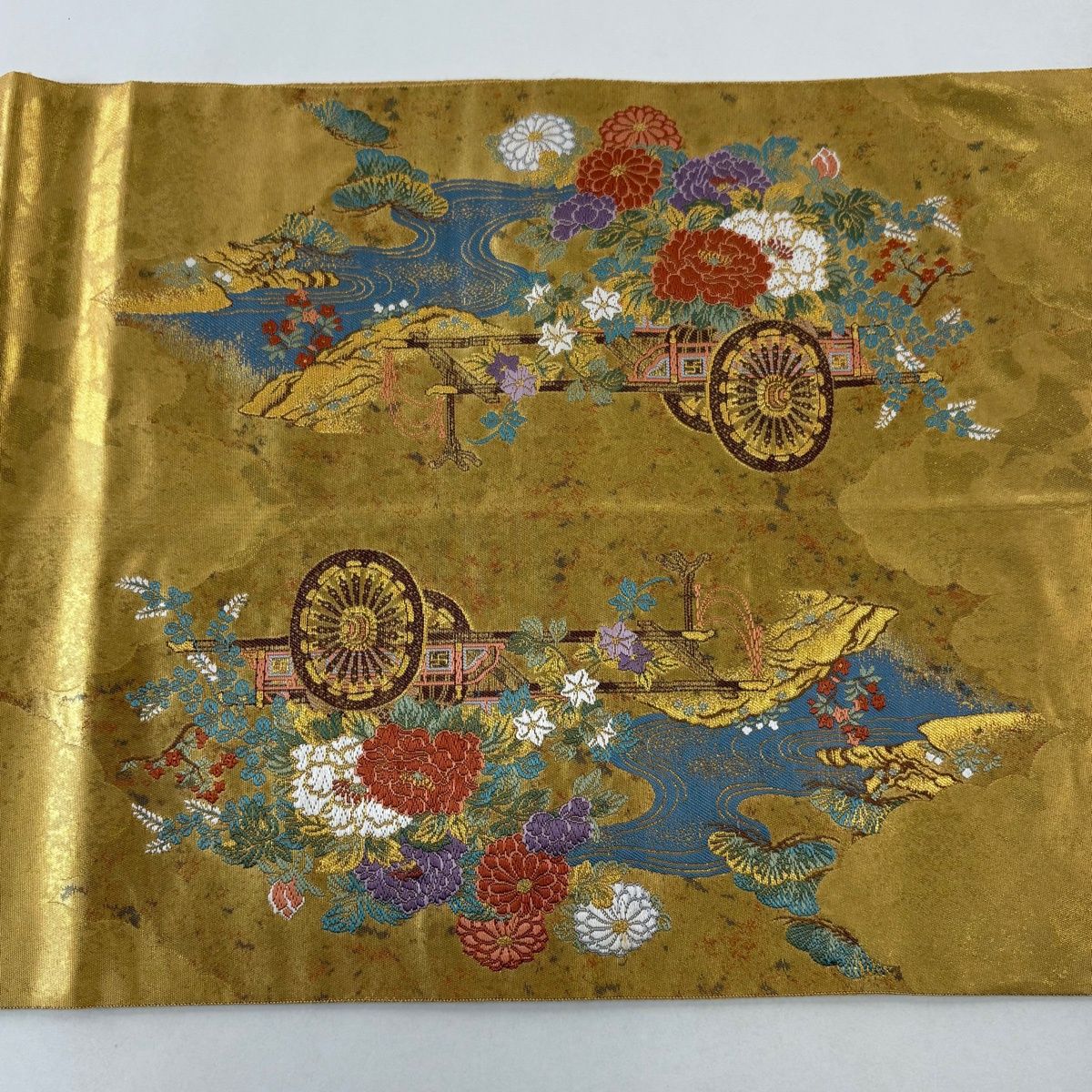 袋帯 名品 長嶋成織物 落款 瀞金錦 宮中花草文 本金箔 金糸 金色 六通