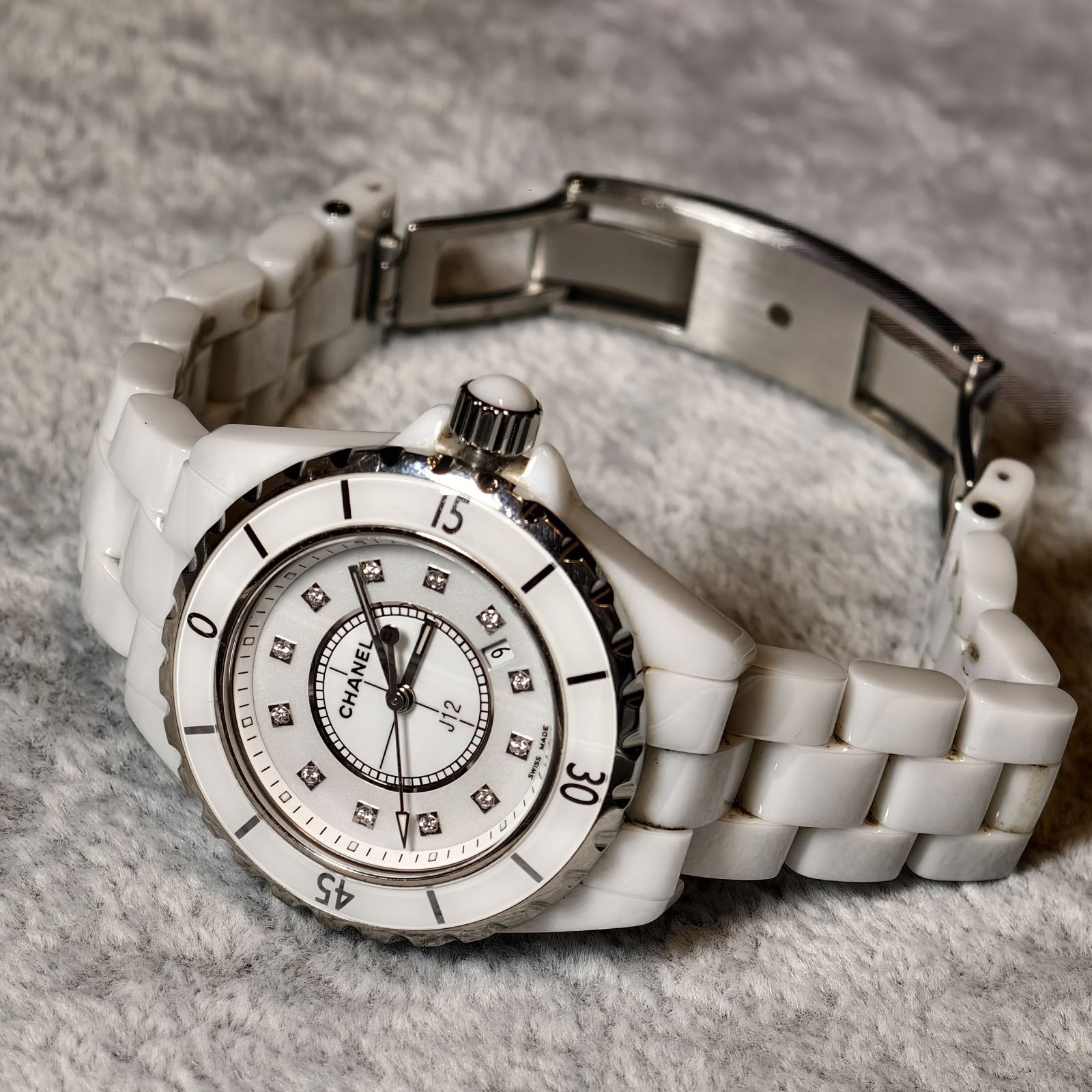 CHANEL H1628 J12 ホワイトセラミック 33mm 可動品 シャネル 送料無料 