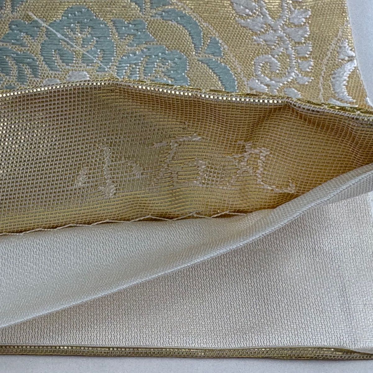 美品】 袋帯 名品 貝紫 小石丸 浮線綾文 華文 箔 唐織 金色 六通 正絹 