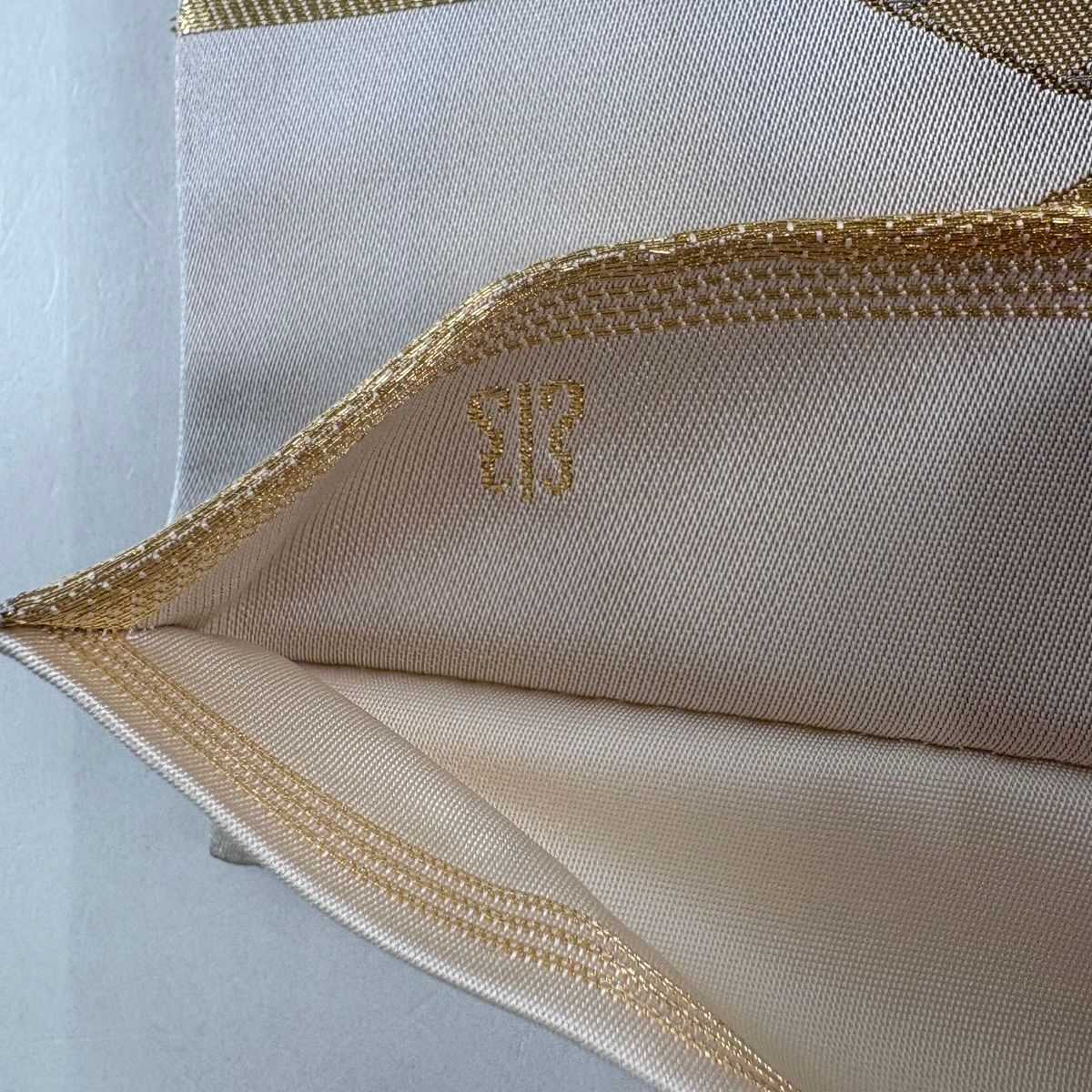 未使用　川島織物　六通　袋帯　正絹　春らしい格調高い帯 袋帯 名品 川島織物 落款 扇面 鶴 刺繍 金糸 灰色 六通 正絹 【中古