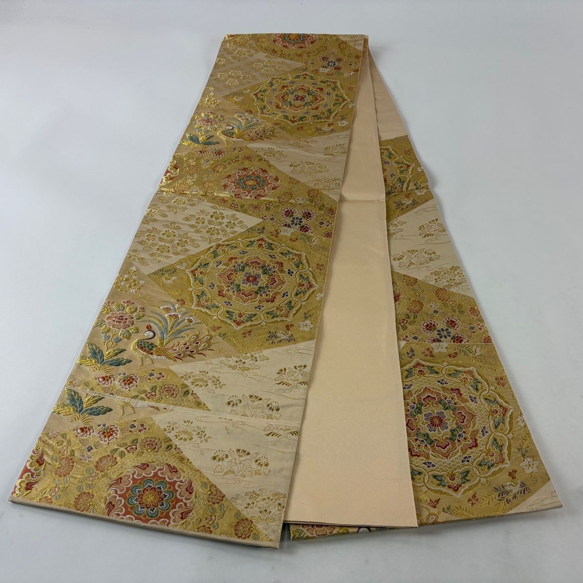 袋帯 秀品 関西仕立て 華文 孔雀 金糸 箔 金色 六通 正絹 【中古 袋帯 秀品 関西仕立て 華文 孔雀 金糸 箔 金色 六通 正絹 【中古