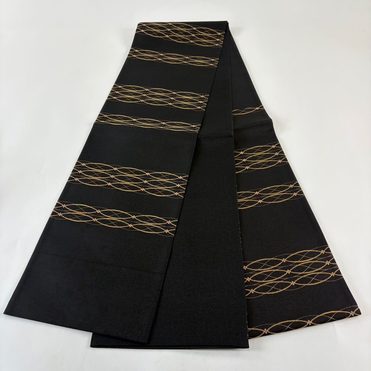 袋帯 美品 秀品 幾何学模様 金糸 箔 黒 六通 正絹 【中古】