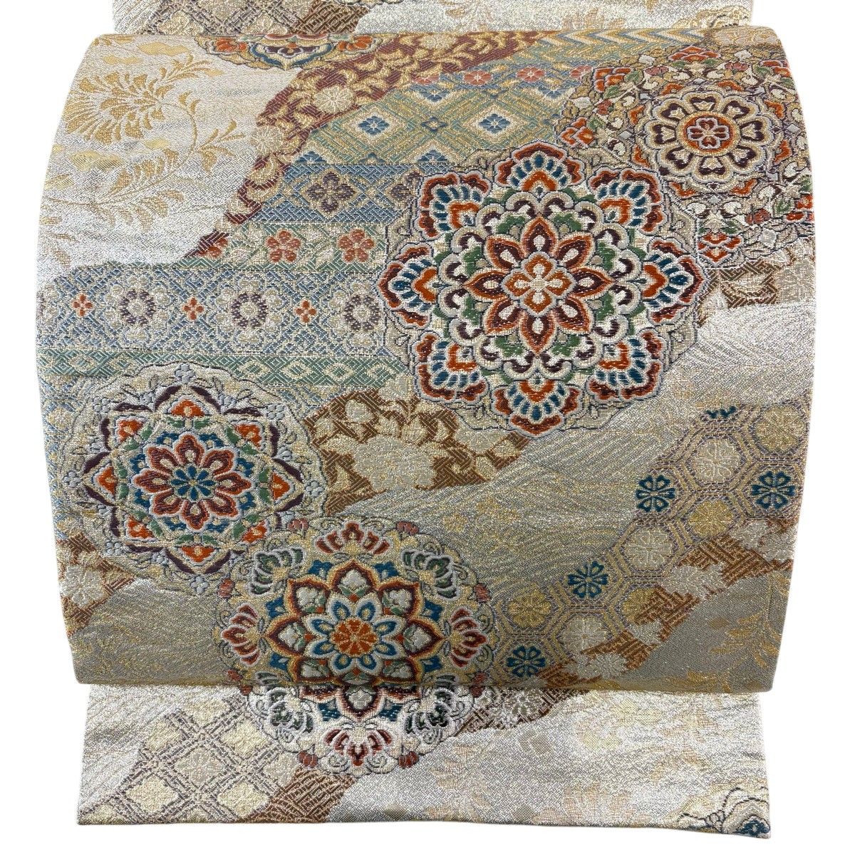 袋帯 秀品 新名物裂華紋 道長取り 花唐草 金糸 箔 金色 六通 正絹