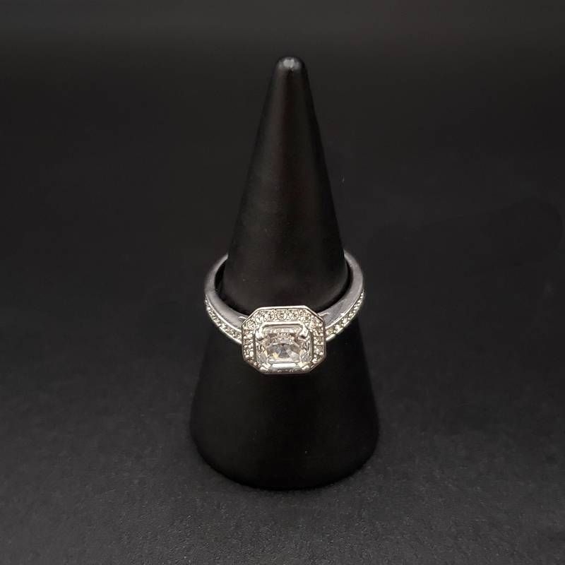 美品 SWAROVSKI スワロフスキー リング 指輪 オクタゴンカット