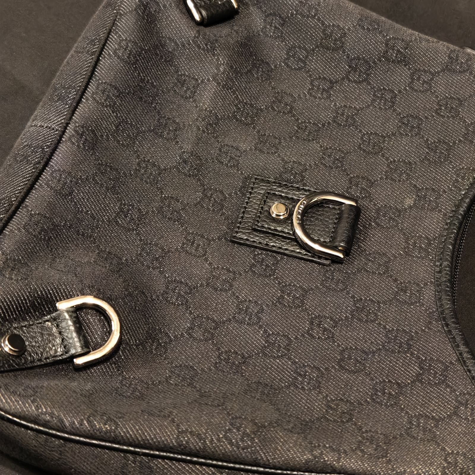 GUCCI 268637 GG キャンバス アビー レザー ボディバッグ 送料無料