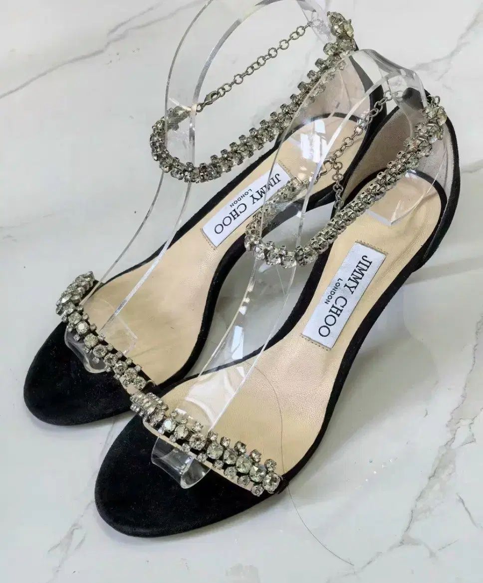 ジミーチュウ ブラック スウェード クリスタル サンダル ヒール 37 5