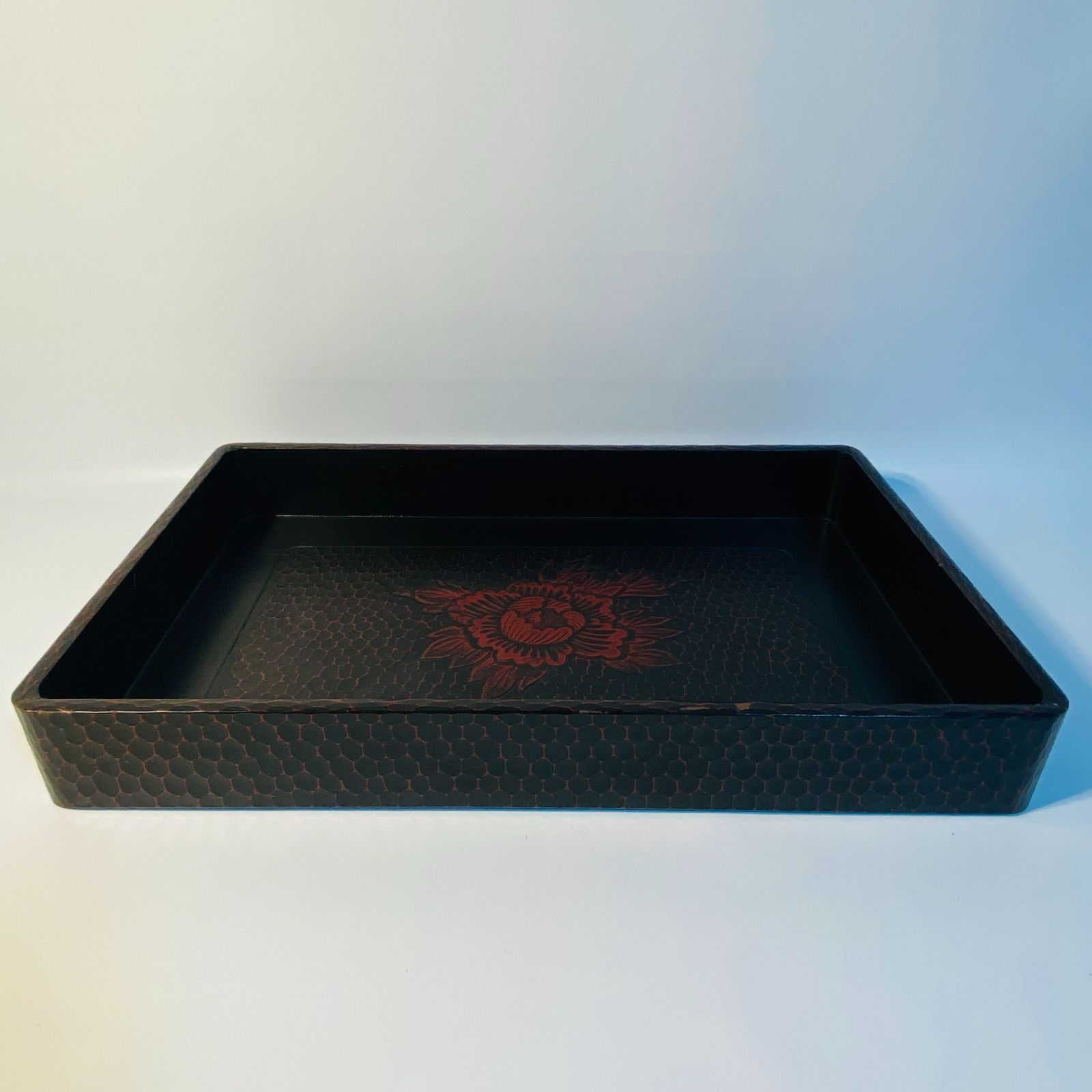 鎌倉彫　衣装箱 鎌倉彫 衣装盆 乱れ箱 W約57.5cm D36cm H約7.5cm 衣装箱 木製 工芸品