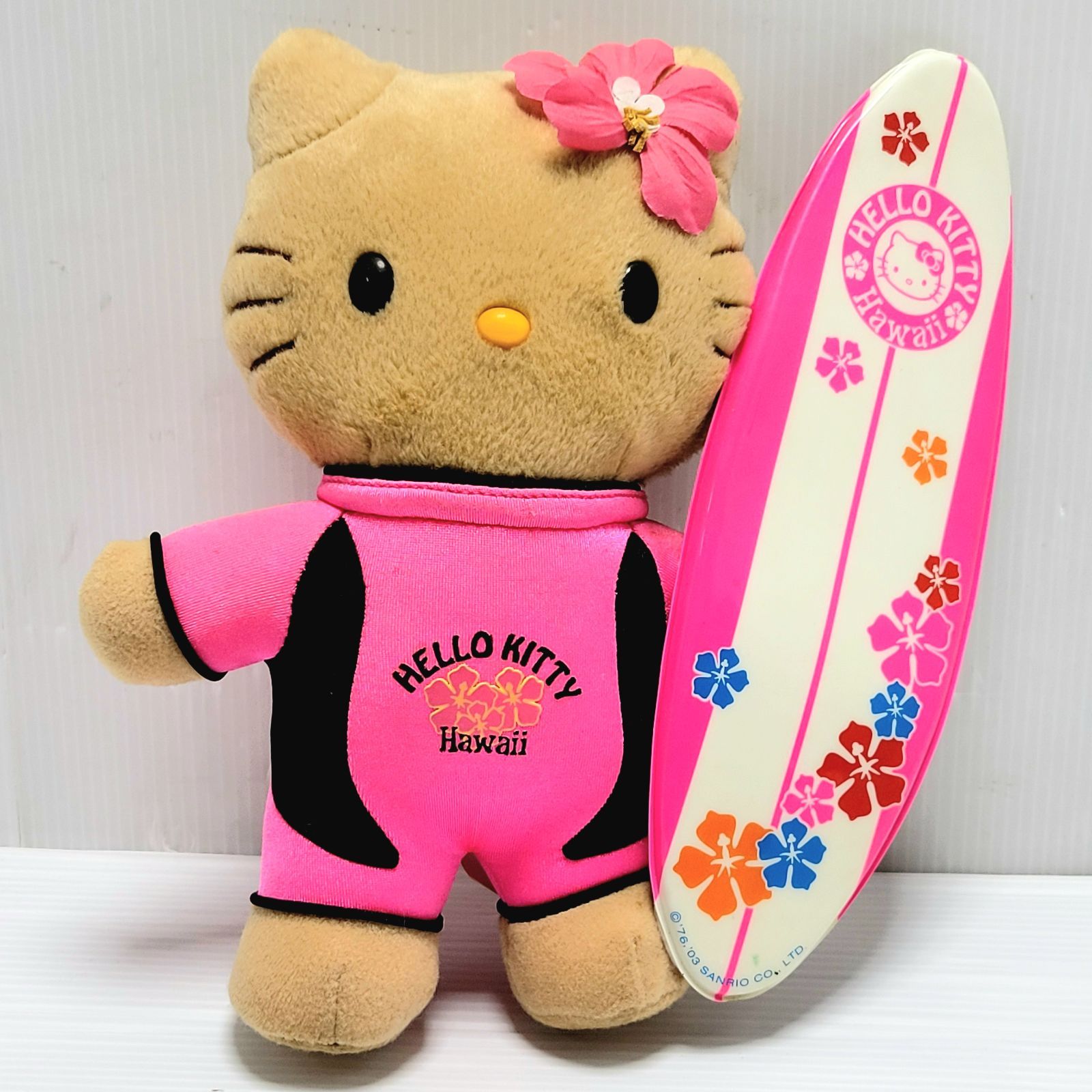 品 ハワイ 日焼けハローキティ サーファー ぬいぐるみ