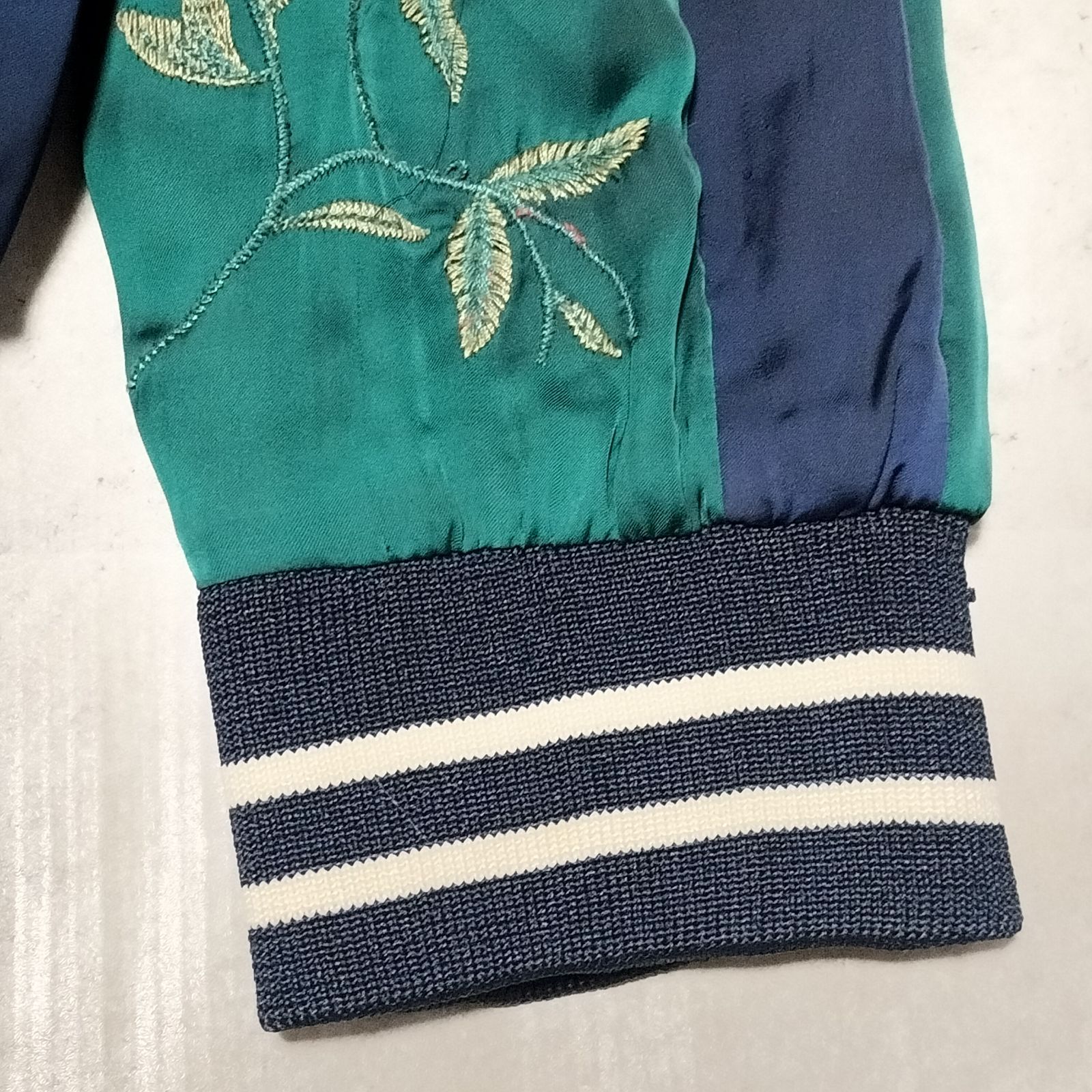 ZARA ザラ 沖縄 刺繍 花柄 リバーシブル スカジャン Мサイズ ネイビー