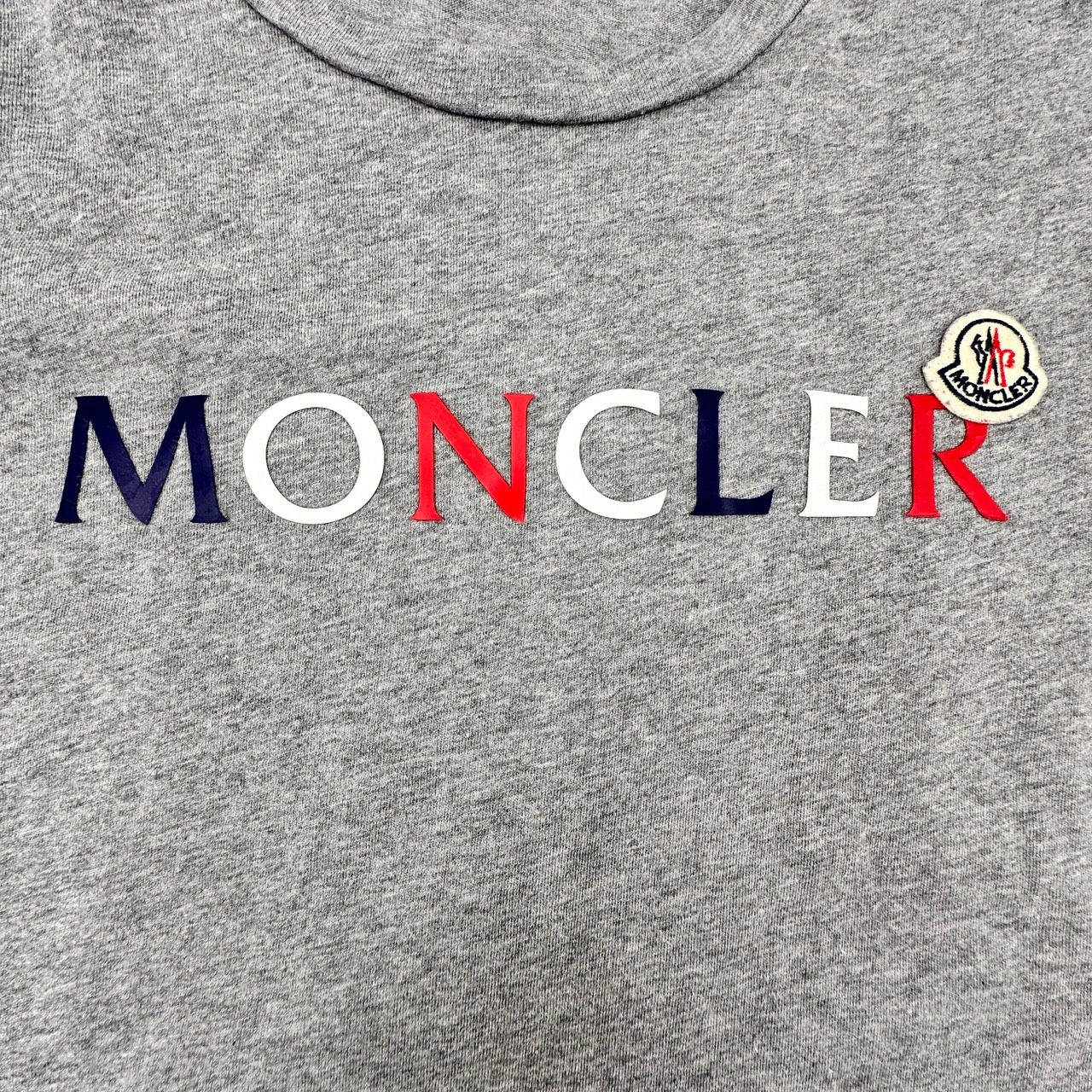 MONCLER（モンクレール） ロゴプリント 半袖Tシャツ グレー コットン