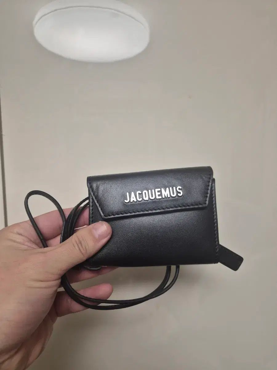 新品 Jacquemus ジャックムス ストラップ カードホルダー - メルカリ