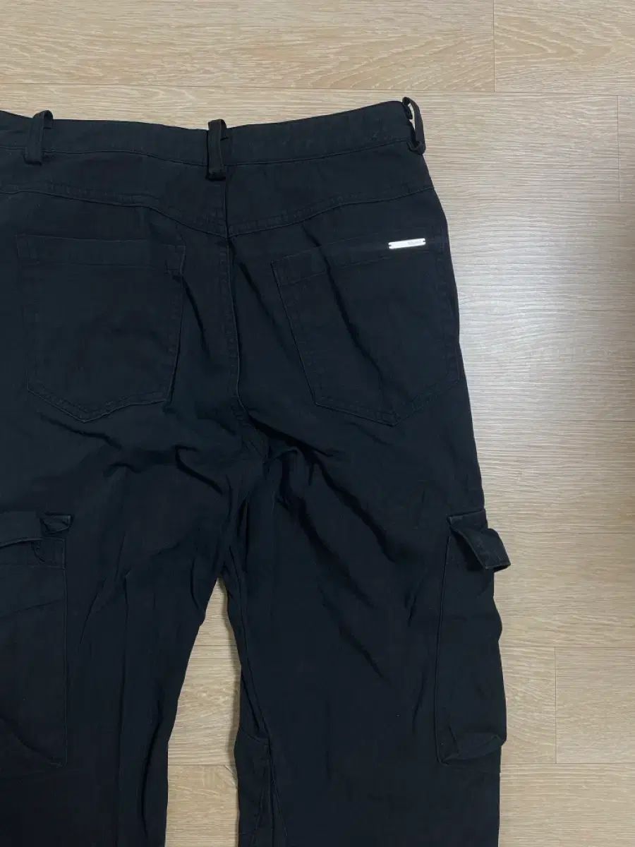 ミセキソウル Pocket cargo bootscut pants BLACK - メルカリ