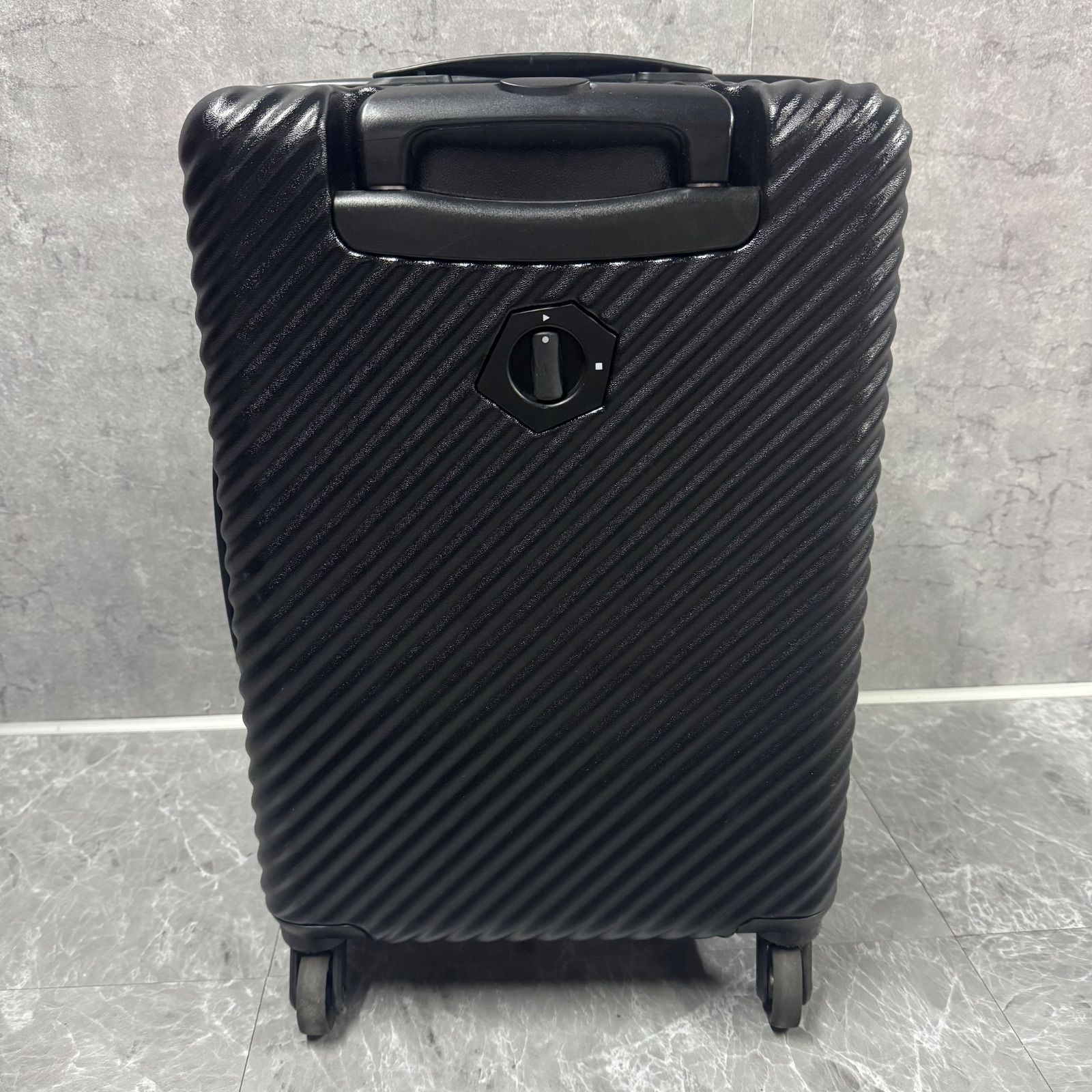 美品 HaNT マイン スーツケース 47L 中古 キャリーケース 紺 ネイビー