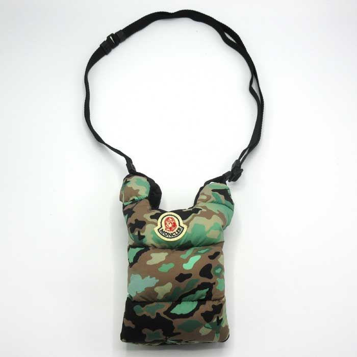 MONCLER 迷彩キルティングバッグ MONCLER 迷彩キルティングバッグ