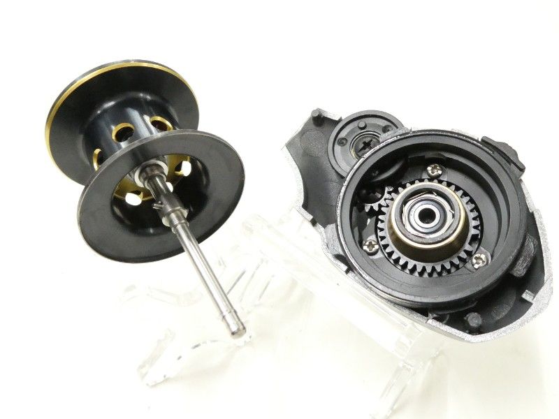  シマノ 13メタニウム XG 右 02 ベイトリール(ルアー用) リール