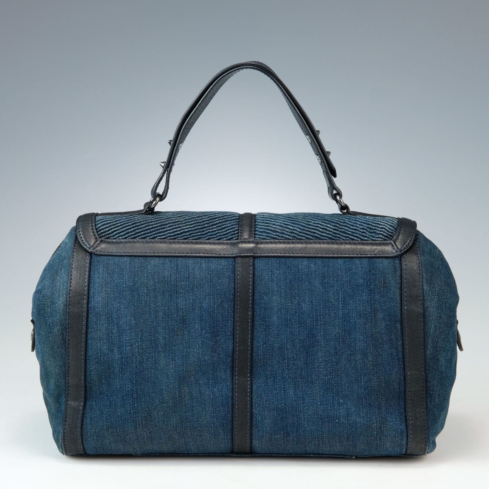 DIESEL　ディーゼル　ボストンバッグ　大容量　　y2k レザー　ヴィンテージ DIESEL ディーゼル ボストンバッグ 大容量 y2k レザー ヴィンテージ