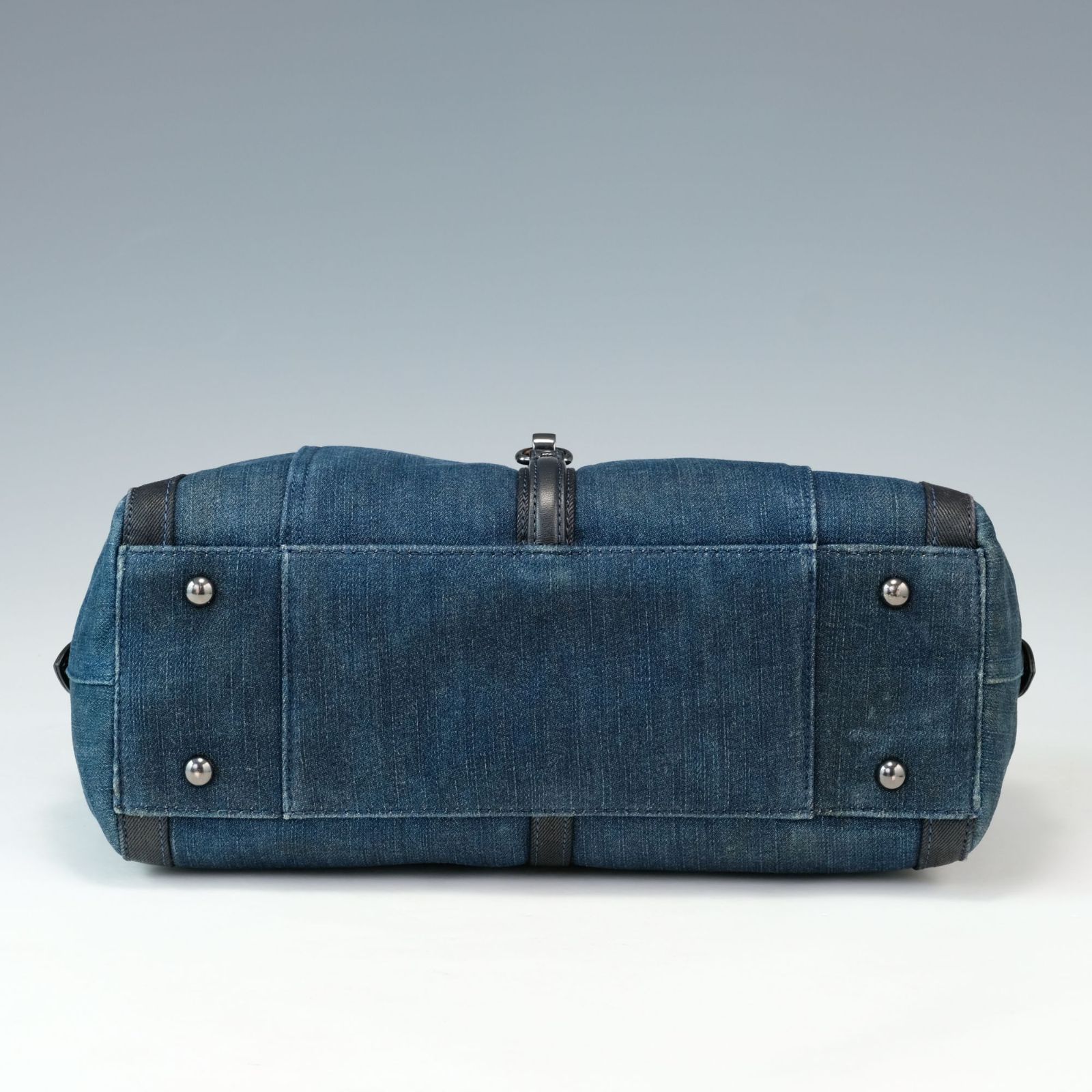 DIESEL　ディーゼル　ボストンバッグ　大容量　　y2k レザー　ヴィンテージ DIESEL ディーゼル ボストンバッグ 大容量 y2k レザー ヴィンテージ