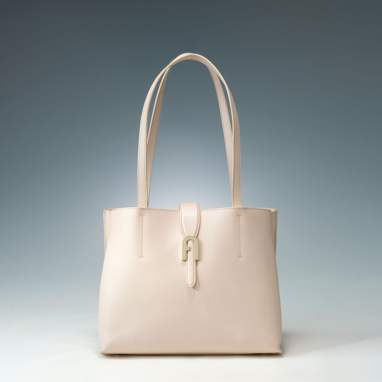 FURLA フルラ ソフィア トートバッグ アーチロゴ A4収納可 肩掛け