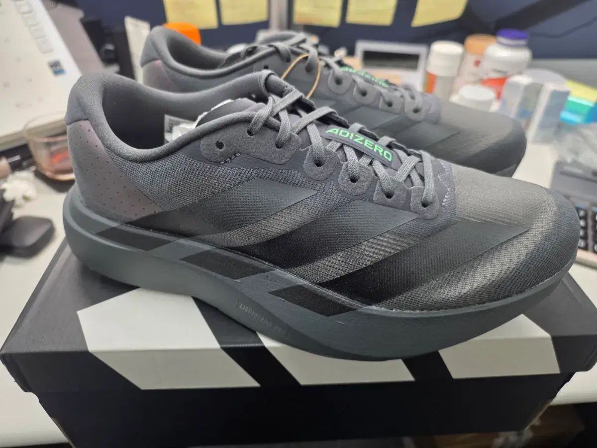 アディダス ランニングシューズ エボ SL 260 mm キャンプクッカー 登山靴 トレッキングシューズ 