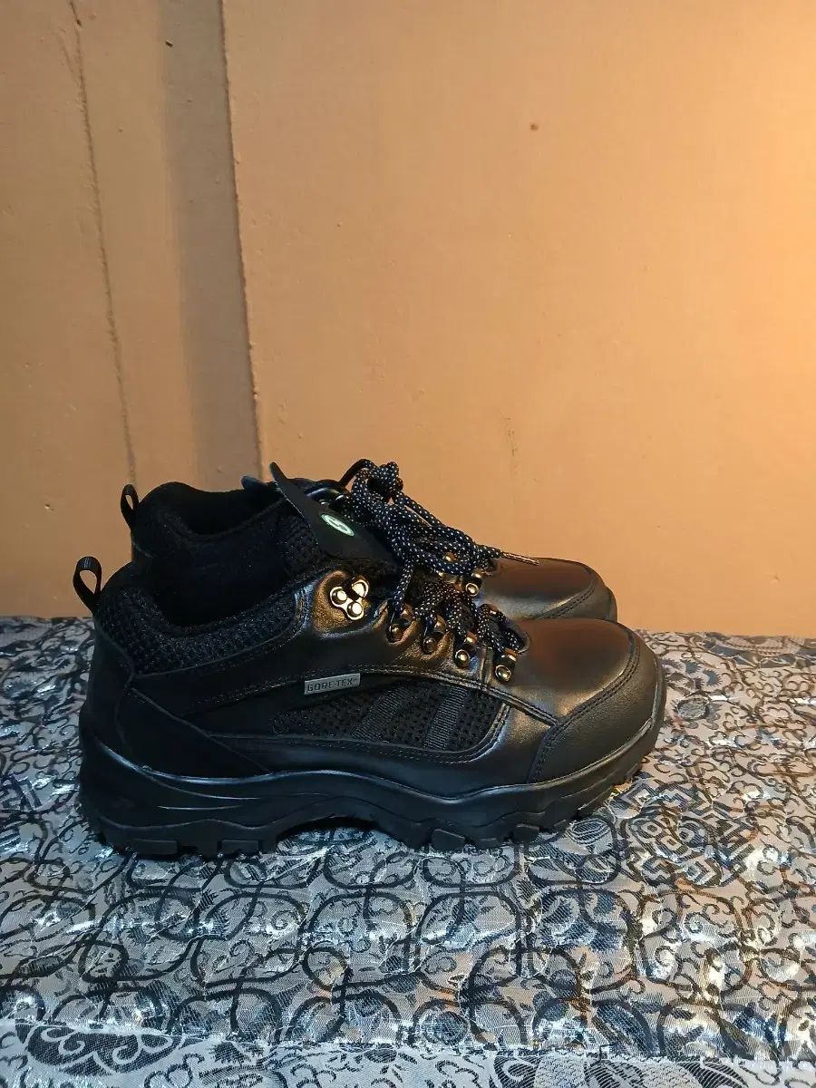 トレクスタ GORE-TEX 登山靴 270 mm