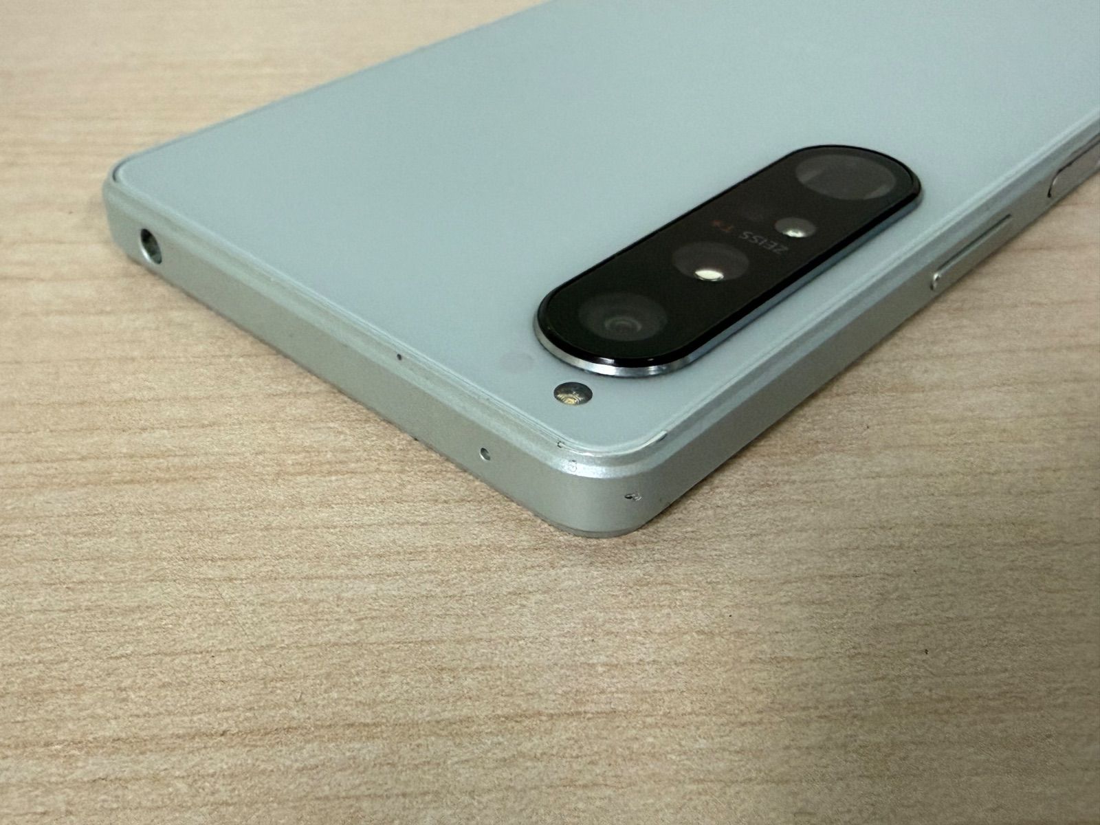 au版Xperia 1 IV SOG06のスペック／対応バンド／au版の違いを解説