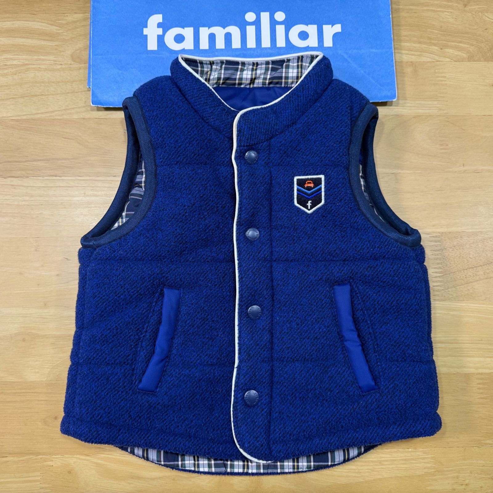 ファミリアリバーシブルベスト◎美品◎サイズ80 - メルカリ